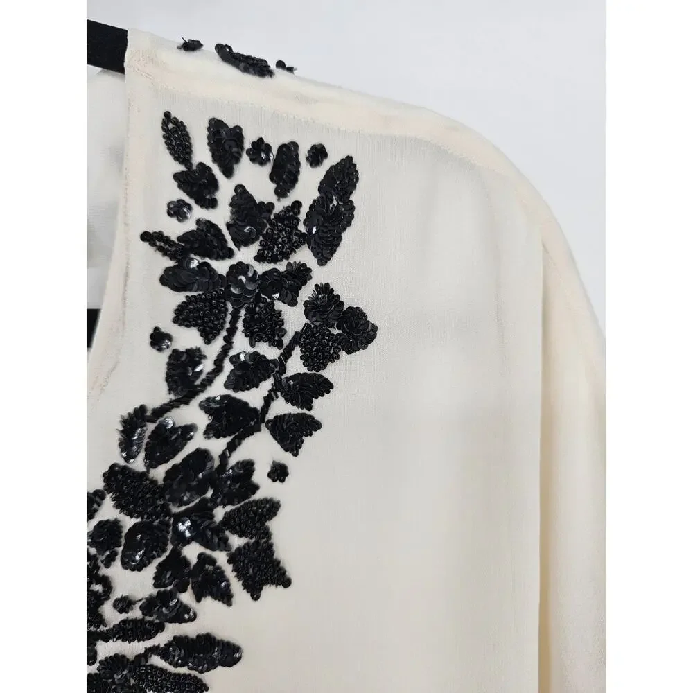 Neiman Marcus Womens Sz L 100% Silk Short Sleeve Blouse Cream Black Beaded Neck - Picture 2 of 4